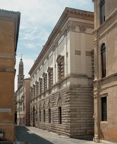 Palazzo Thiene